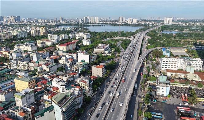 Đường Vành đai 3 hướng đi cao tốc Pháp Vân - Cầu Giẽ thông thoáng lúc 17h5'. Ảnh: Hoàng Hiếu - TTXVN