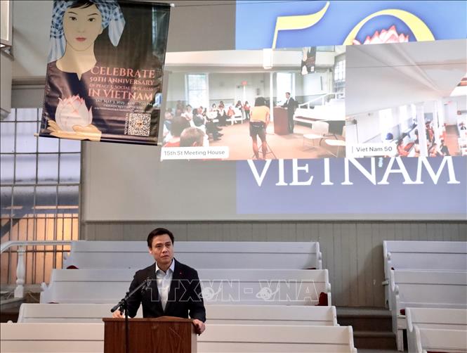Đại sứ Đặng Hoàng Giang, Trưởng Phái đoàn thường trực Việt Nam tại LHQ, phát biểu tại buổi lễ. Ảnh: TTXVN phát 