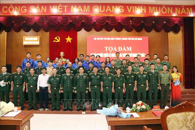 Các đại biểu dự tọa đàm. Ảnh: Xuân Khu-TTXVN