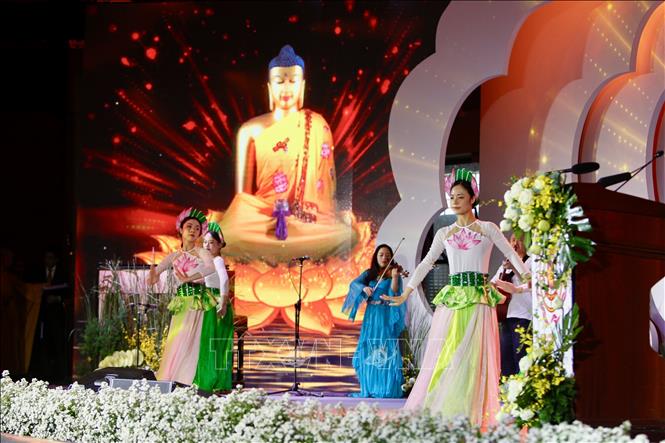 Art performances at the opening ceremony. VNA Photo 