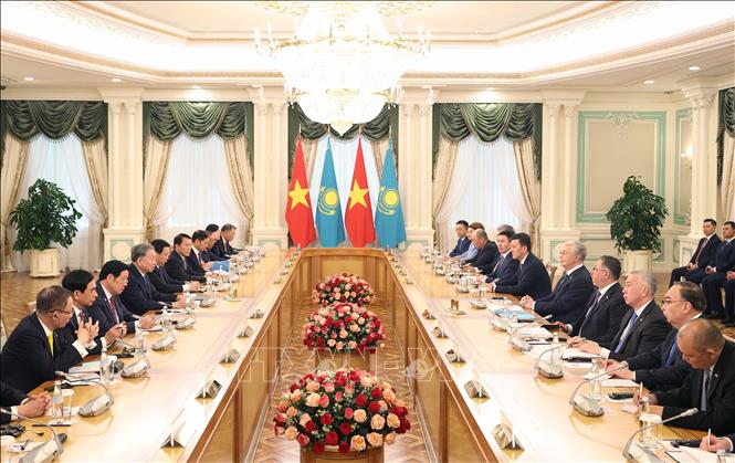 Tổng Bí thư Tô Lâm và Tổng thống Kazakhstan Kassym-Jomart Tokayev hội đàm cấp Nhà nước. Ảnh: Thống Nhất – TTXVN
