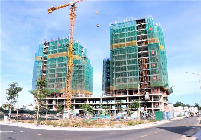Dự án khu đô thị mới Phủ Hà (thành phố Phan Rang-Tháp Chàm) phấn đấu hoàn thành sớm để bán cho người dân. Ảnh: Công Thử - TTXVN