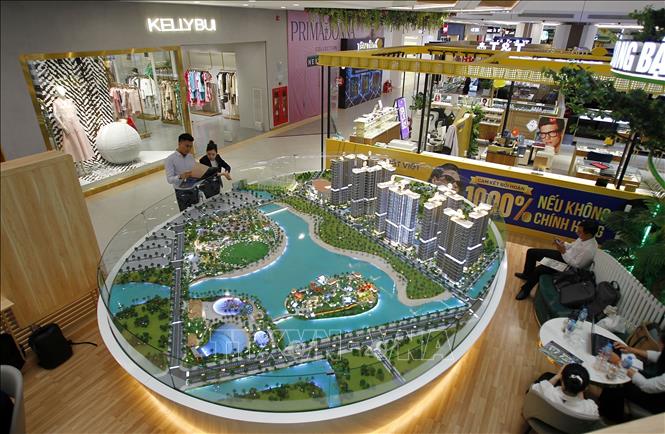 A corner of the Vincom Mega Mall Grand Park in Ho Chi Minh City. VNA Photo
