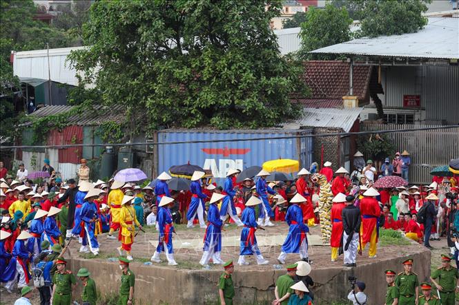 Tái hiện lại trận 1 - trận Đống Đa. Ảnh: Khánh Hoà - TTXVN