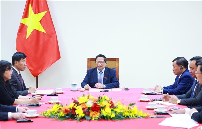 Prime Minister Pham Minh Chinh at the phone talks with his Australian counterpart Anthony Albanese. VNA Photo: Dương Giang
