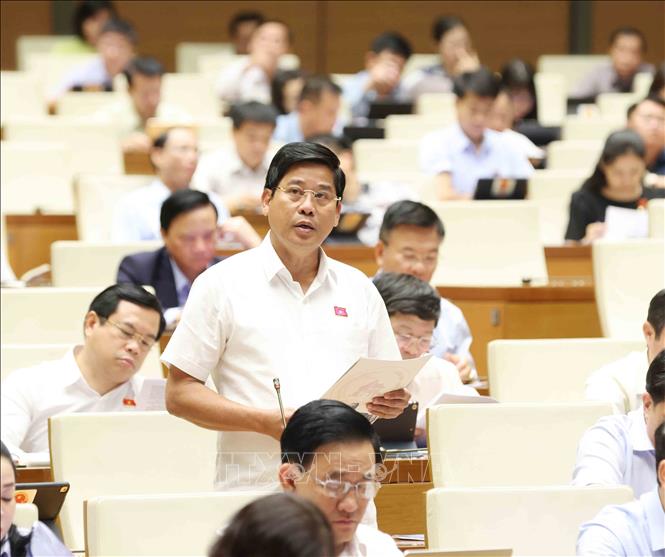 Đại biểu Quốc hội tỉnh Quảng Nam Dương Văn Phước phát biểu. Ảnh: Phương Hoa – TTXVN