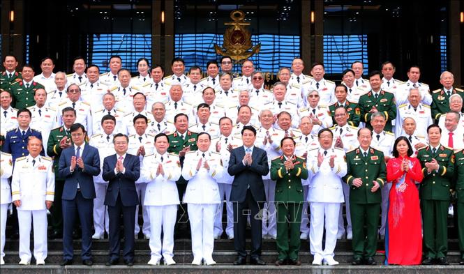 Chủ tịch nước Lương Cường với các đại biểu dự lễ kỷ niệm. Ảnh: Trọng Đức - TTXVN
