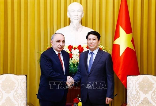 Chủ tịch nước Lương Cường tiếp ông Kamran Bayram Aliyev, Viện trưởng Viện Kiểm sát Tối cao Azerbaijan thăm và làm việc tại Việt Nam, chiều 24/3/2025. Ảnh: Lâm Khánh - TTXVN