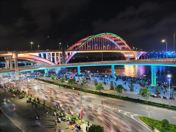 Cầu Hoàng Văn Thụ, thành phố Hải Phòng. Ảnh: TTXVN phát