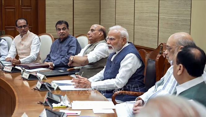 Thủ tướng Ấn Độ Narendra Modi chủ trì cuộc họp Nội các liên bang ở New Delhi ngày 7/5/2025. Ảnh: ANI/TTXVN