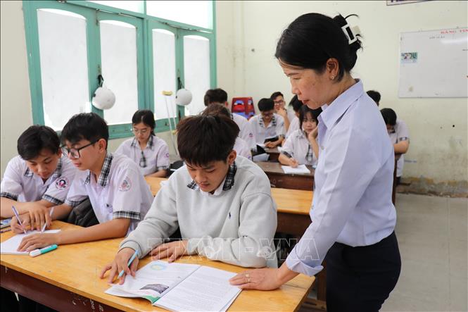 Học sinh Trường THPT Chu Văn An (thành phố Phan Rang – Tháp Chàm, tỉnh Ninh Thuận) tập trung ôn tập cho Kỳ thi tốt nghiệp THPT năm 2025. Ảnh: Nguyễn Thành – TTXVN