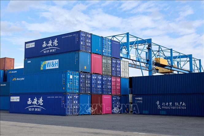 Quang cảnh cảng hàng hóa tại Duisburg, Đức. Ảnh: THX/TTXVN