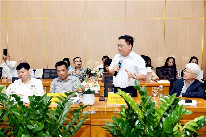 Các chuyên gia thảo luận tại tọa đàm. Ảnh: TTXVN phát