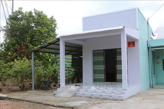 Toàn tỉnh Sóc Trăng khởi công xây dựng được 7.675 căn/8.917 căn và hoàn thành bàn giao cho hộ được 6.704 căn nhà. Ảnh: Tuấn Phi-TTXVN