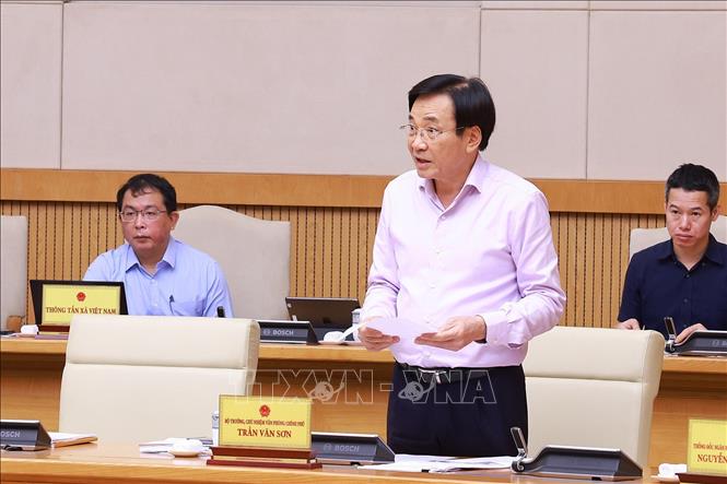 Bộ trưởng, Chủ nhiệm Văn phòng Chính phủ Trần Văn Sơn phát biểu. Ảnh: Dương Giang-TTXVN