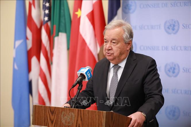 Trong bối cảnh căng thẳng gia tăng giữa Ấn Độ và Pakistan, Tổng Thư ký LHQ Antonio Guterres bày tỏ “vô cùng quan ngại” và kêu gọi hai quốc gia láng giềng sở hữu vũ khí hạt nhân cần “kiềm chế tối đa về quân sự”. Ảnh: THX/TTXVN