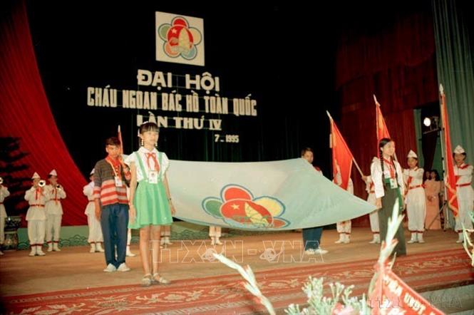 Đại hội Cháu ngoan Bác Hồ toàn quốc lần thứ IV (2005). Ảnh: Đình Trân - TTXVN