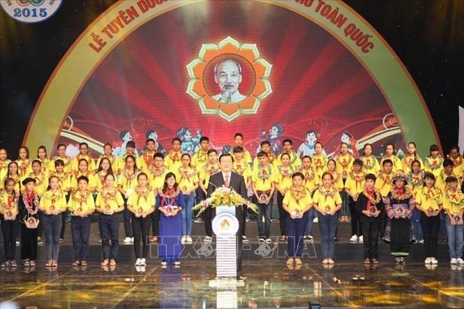 Chủ tịch nước Trương Tấn Sang phát biểu tại Lễ tuyên dương Cháu ngoan Bác Hồ toàn quốc lần thứ VIII (Hà Nội, 13/6/2015). Ảnh: Phạm Kiên – TTXVN