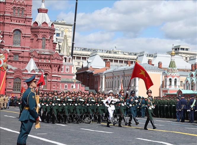 The Vietnamese troop joins in the parade, VNA Photo: Thống Nhất