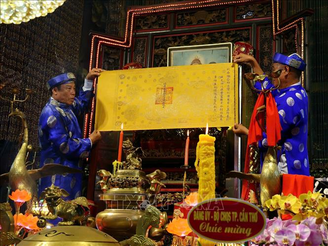 Một số nghi lễ truyền thống được tái hiện trong Lễ hội. Ảnh: Ánh Tuyết - TTXVN