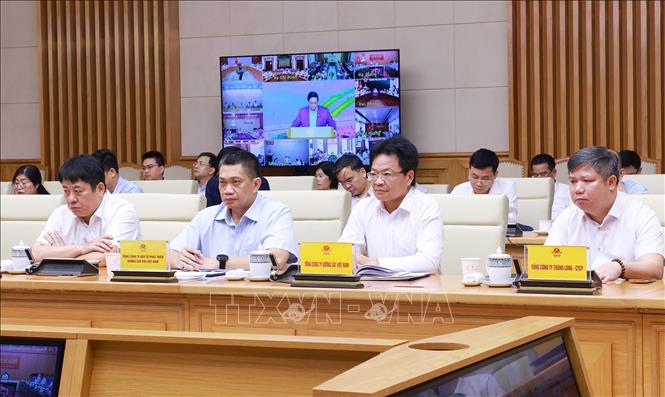 Đại diện các ngành, nhà thầu, ban quản lý dự án tham dự cuộc họp. Ảnh: Dương Giang-TTXVN