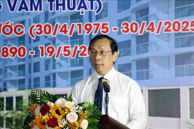 Ông Ngô Thành Tuấn, Phó Bí thư Đảng ủy UBND Thành phố Hồ Chí Minh phát biểu tại lễ khởi công. Ảnh: Tiến Lực - TTXVN