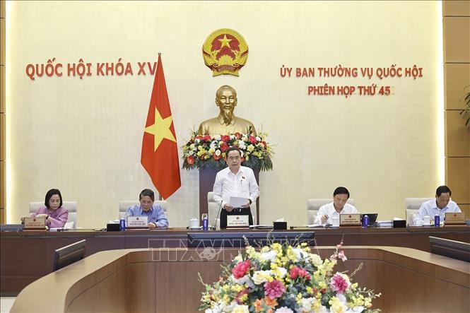 Chủ tịch Quốc hội Trần Thanh Mẫn phát biểu khai mạc Phiên họp thứ 45 của Ủy ban Thường vụ Quốc hội. Ảnh: Doãn Tấn - TTXVN