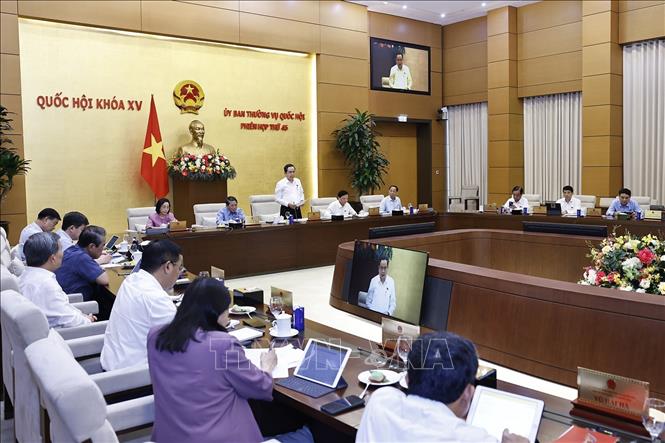 Chủ tịch Quốc hội Trần Thanh Mẫn phát biểu khai mạc Phiên họp thứ 45 của Ủy ban Thường vụ Quốc hội. Ảnh: Doãn Tấn - TTXVN