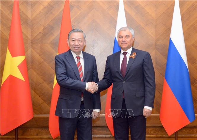 Party General Secretary To Lam meets with Duma Chairman Vyacheslav Volodin. VNA/Photo by courtesy