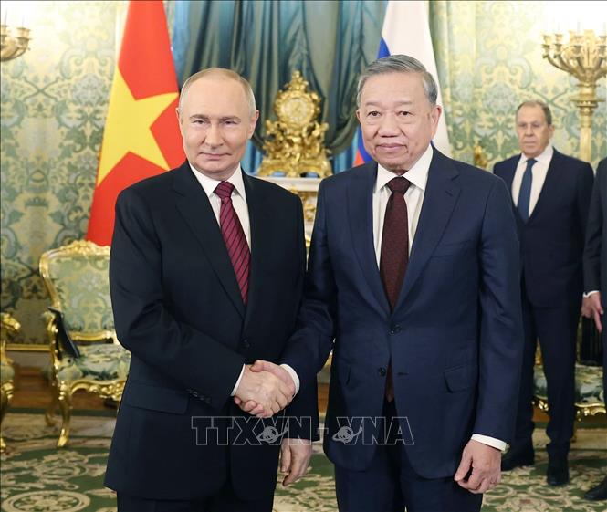 Party General Secretary To Lam has talks with Russian President Vladimir Putin. VNA Photo: Thống Nhất 
