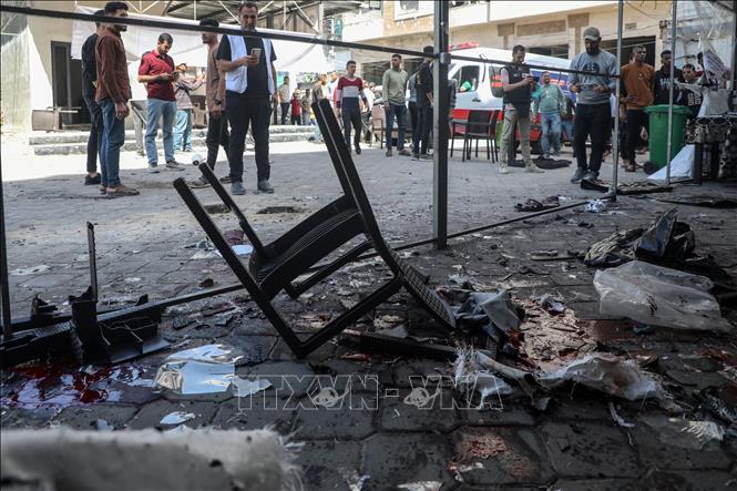 Cảnh đổ nát sau cuộc không kích của Israel tại Gaza ngày 7/5/2025. Ảnh: THX/TTXVN
