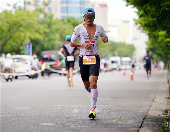 Các vận động viên tranh tài ở nội dung chạy bộ. Ảnh: TTXVN phát