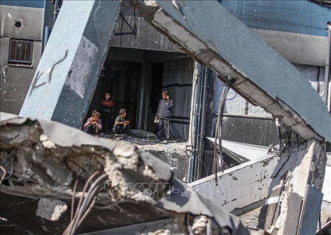 Cảnh đổ nát sau cuộc không kích của Israel tại Gaza ngày 10/5/2025. Ảnh: THX/TTXVN
