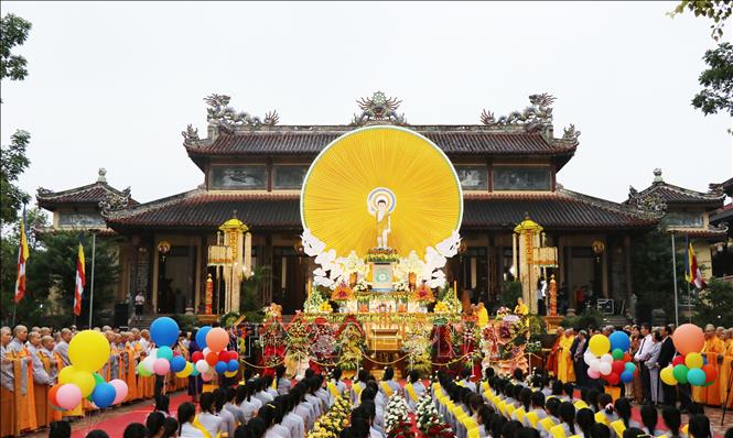 Cố đô Huế tổ chức lễ chính của Đại lễ Phật đản Phật lịch 2569 - Dương lịch 2025. Ảnh: Tường Vi - TTXVN