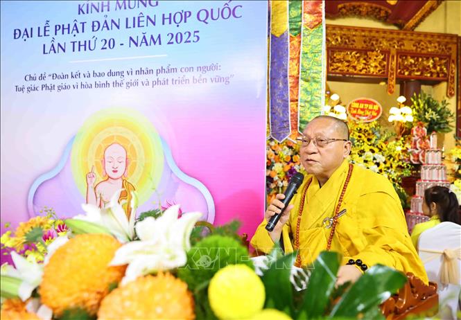 Hòa thượng Thích Gia Quang, Phó Chủ tịch Hội đồng trị sự, Trưởng ban Thông tin Truyền thông T.Ư GHPGVN đọc diễn văn. Ảnh: Minh Đức – TTXVN

