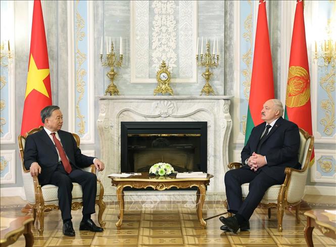 Tổng Bí thư Tô Lâm hội đàm hẹp với Tổng thống Belarus Aleksandr Lukashenko. Ảnh: Thống Nhất – TTXVN
