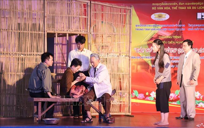 Hoạt cảnh trong vở kịch ngắn 