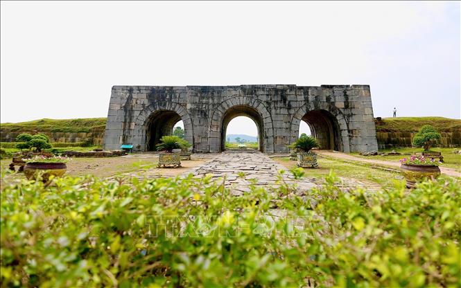 Cửa Nam - Thành nhà Hồ. Ảnh: Hoa Mai - TTXVN