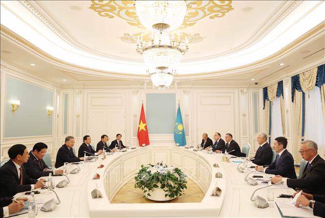 Tổng Bí thư Tô Lâm và Tổng thống Kazakhstan Kassym-Jomart Tokayev hội đàm cấp Nhà nước. Ảnh: Thống Nhất - TTXVN