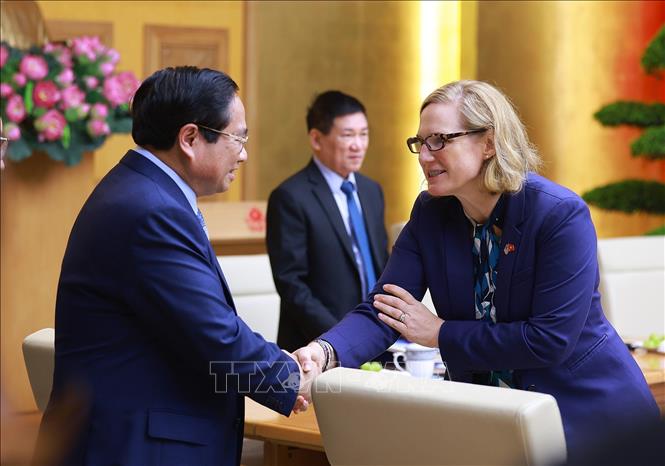 Thủ tướng Phạm Minh Chính với đại diện Đại sứ quán Hoa Kỳ tại Việt Nam. Ảnh: Dương Giang-TTXVN
