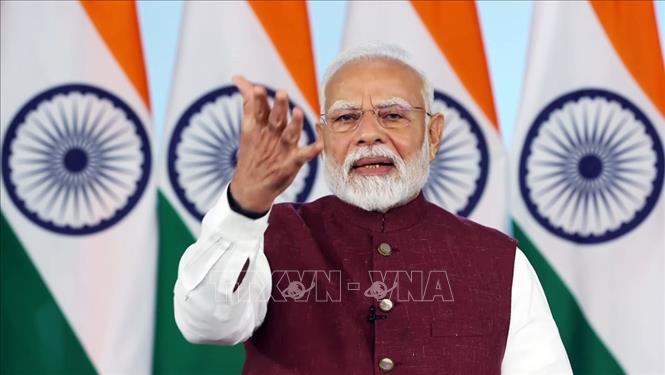 Thủ tướng Ấn Độ Naredra Modi trong bài phát biểu được truyền hình trực tiếp, tại New Delhi tối 12/5/2025. Ảnh: ANI/TTXVN