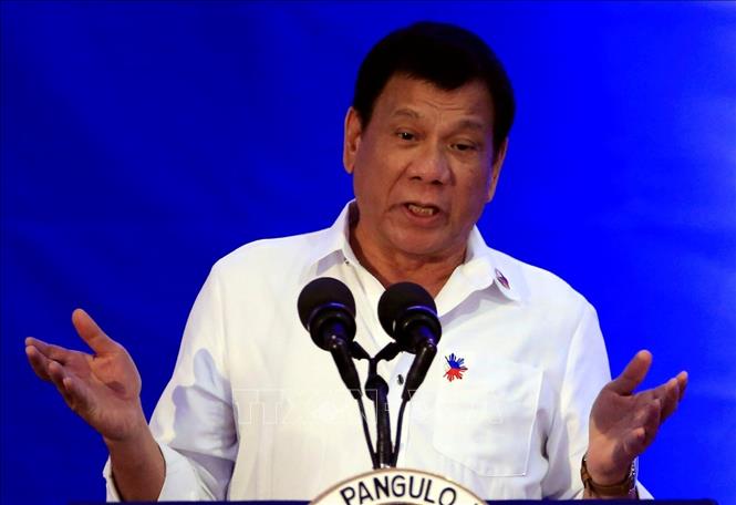 (Tư liệu) Ông Rodrigo Duterte, lúc đang là Tổng thống Philippines, phát biểu tại một sự kiện ở Manila ngày 14/11/2016. Ảnh: REUTERS/TTXVN