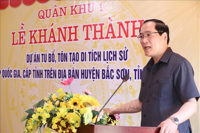 Phó Chủ tịch Thường trực UBND tỉnh Lạng Sơn Dương Xuân Huyên phát biểu tại Lễ khánh thành. Ảnh: Anh Tuấn – TTXVN