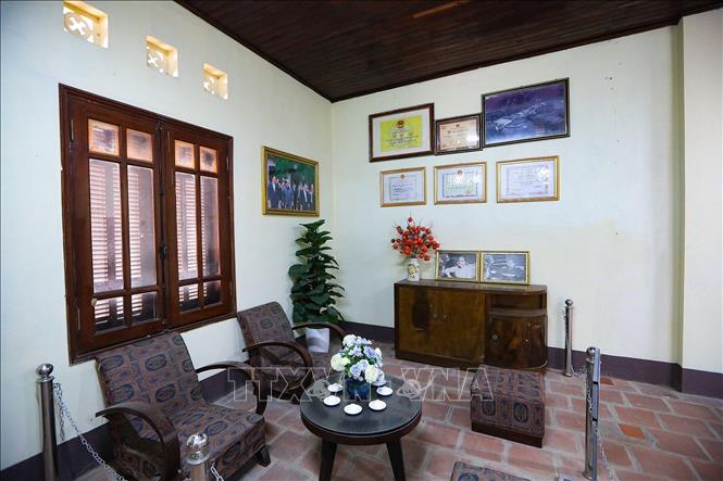 Phục dựng lại không gian làm việc của Chủ tịch Hồ Chí Minh trong thời gian công tác tại nhà máy in tiền xã Phú Nghĩa (năm 1947). Ảnh: Trọng Đạt - TTXVN