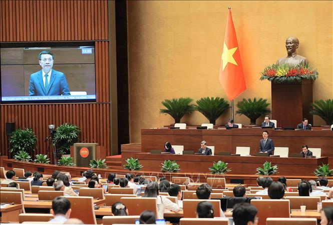 Bộ trưởng Bộ Khoa học và Công nghệ Nguyễn Mạnh Hùng giải trình, làm rõ một số vấn đề đại biểu Quốc hội nêu. Ảnh: An Đăng - TTXVN