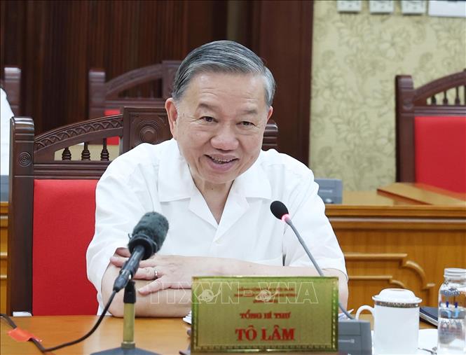 Tổng Bí thư Tô Lâm chủ trì họp Ban Bí thư về góp ý Dự thảo sửa đổi Hiến pháp 2013. Ảnh: Thống Nhất-TTXVN