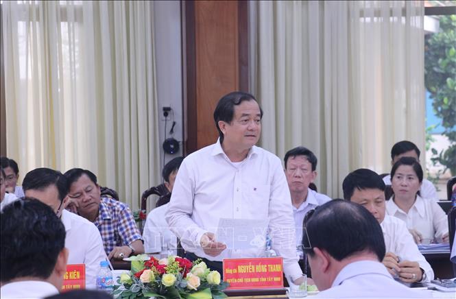 Quyền Chủ tịch UBND tỉnh Tây Ninh Nguyễn Hồng Thanh phát biểu tại buổi làm việc. Ảnh: Bùi Giang - TTXVN
