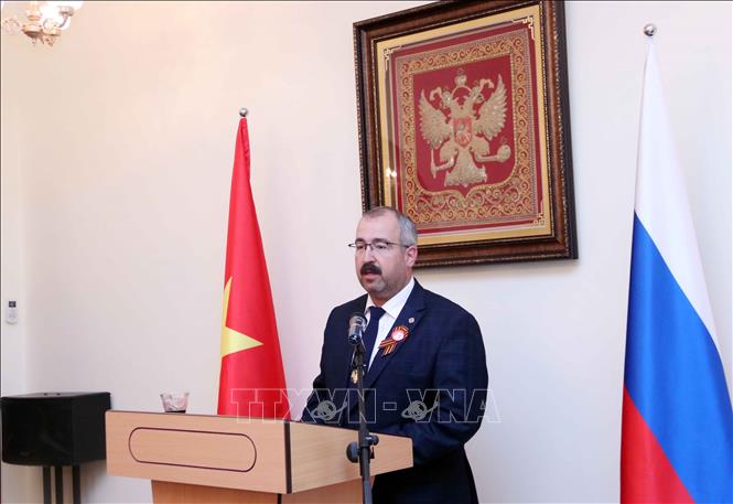 Ông Timur Sirozevich Sadykov, Tổng lãnh sự Liên bang Nga tại Thành phố Hồ Chí Minh phát biểu tại buổi lễ. Ảnh: Xuân Khu-TTXVN