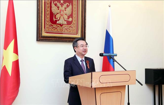 Nguyen Thanh Nghi, Permanent Deputy Secretary of the Ho Chi Minh city's Party Committee, speaks at the ceremony. VNA Photo: Xuân Khu