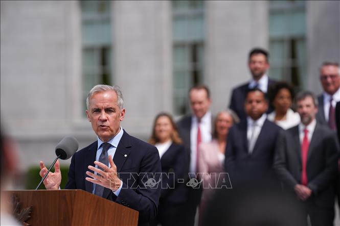 Thủ tướng Canada Mark Carney phát biểu với báo giới sau lễ tuyên thệ nhậm chức của nội các mới tại Ottawa, Ontario, Canada, ngày 13/5/2025. Ảnh: AA/TTXVN 